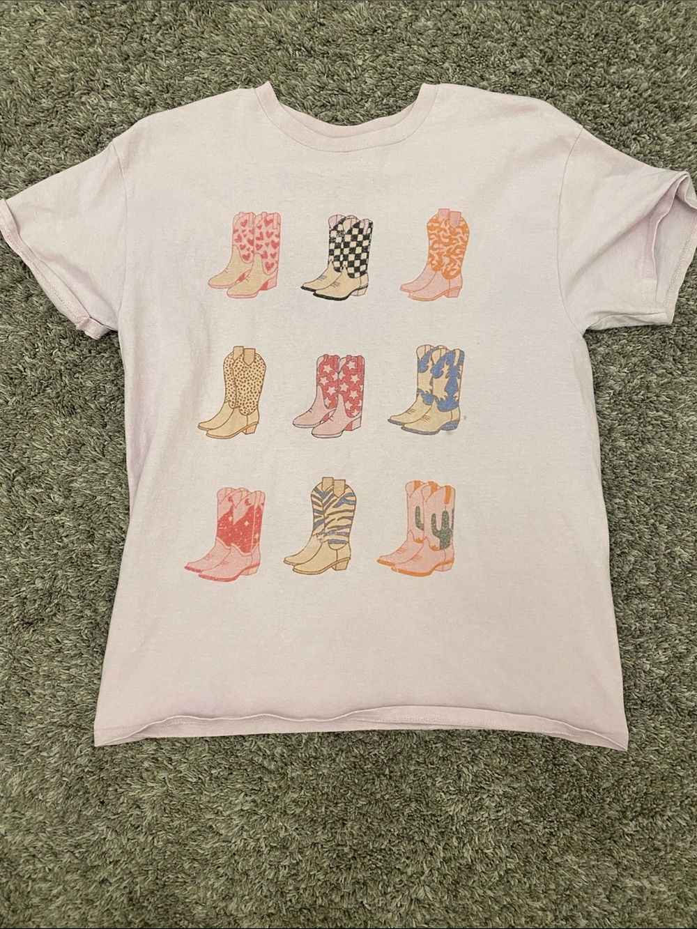 Graphic Cowboy Boot Tee in Light Pink